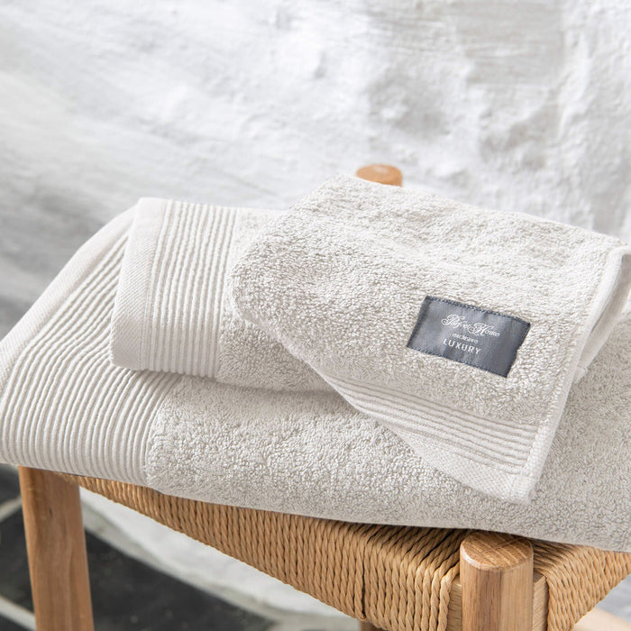 Luxury Off-White pyyhesetti