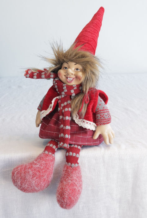 Santa istuva tyttö K46 cm